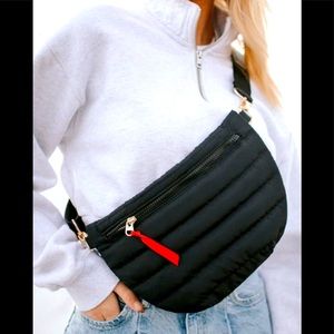 NEW 🖤 Belt Bag/Fanny Pack-Black